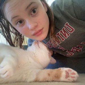 Meet your Posher, Ellie